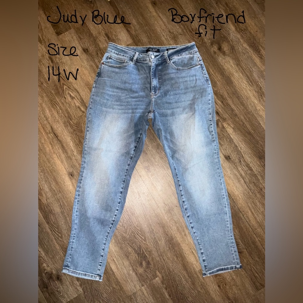 Like new Judy Blue boyfriend fit size 14w